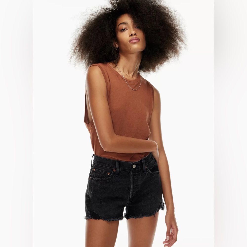 Aritzia Ex Boyfriend Shorts Black - Picture 6 of 6